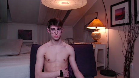 alfie_evanss  21-04-2022 video toy