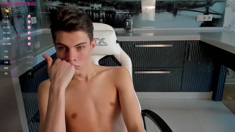 louis_preston  22-04-2022 video horny