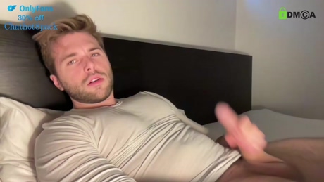 hot8pack01  22-04-2022 video suckshow