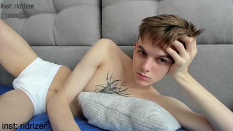 horny_jerk_roy_prick2001  24-04-2022 video hard