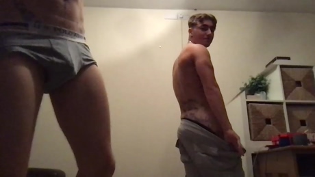 xxxtripletrouble  24-04-2022 video suck