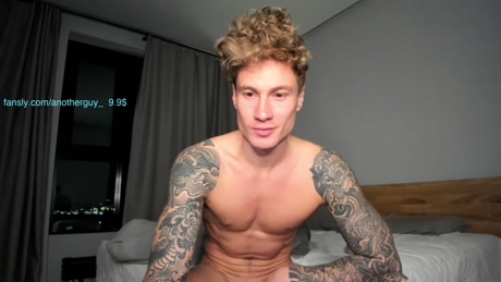 anotherguyonyourscreen  24-04-2022 video legs