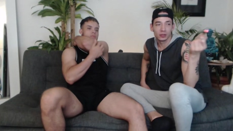 fratguysonline  24-04-2022 video Cam