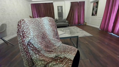 ehotlovea 27-04-2022 bigcock 