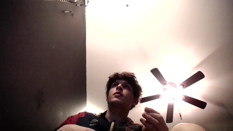 jimmylol42  27-04-2022 video sexyfeet