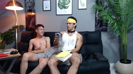 blessmyneighbor  29-04-2022 video striptease