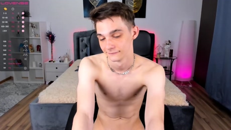 aaron_yam  30-04-2022 video bigload