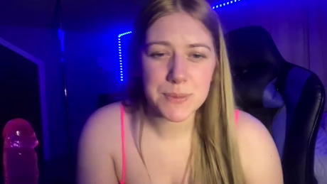 allyanalangel  01-05-2022 beautiful Females
