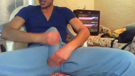 hugeguy  02-05-2022 video suckcock