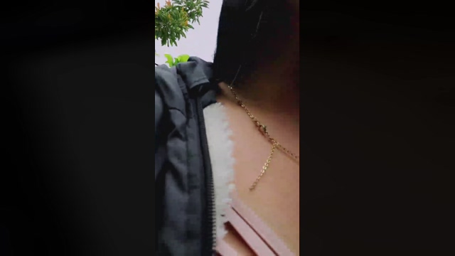 shantal34 02-05-2022 bigcock 
