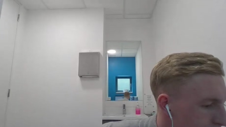 19yoharry  04-05-2022 video legs