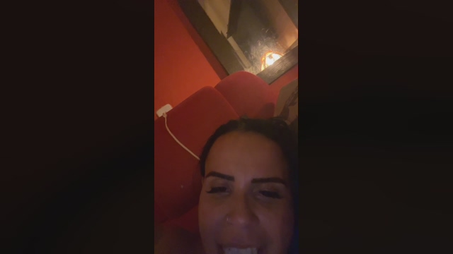 Gabi_noronha 04-05-2022 yummy 