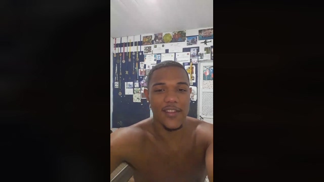 hal4elson  04-05-2022 video kiss