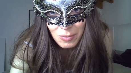 Bella_Wolf 07-05-2022 striptease 