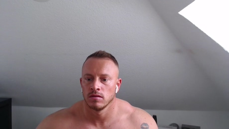 flexxxcouple  07-05-2022 video kiss