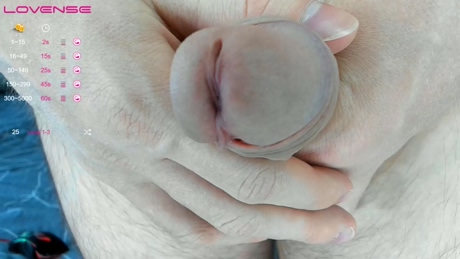 y0ungboys  08-05-2022 video striptease