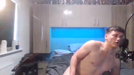 jamespachero  09-05-2022 video bigballs