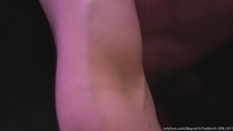 waynenorth  08-05-2022 video suckshow