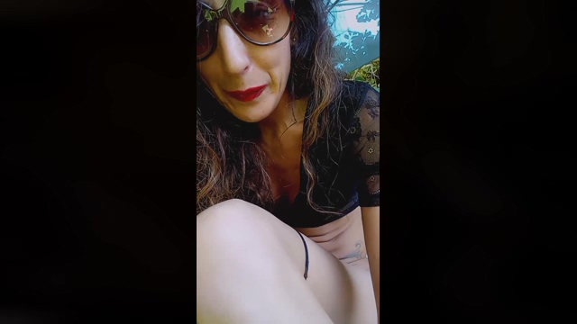 Mia83 10-05-2022 kink 