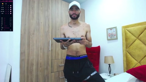 aaronsmitth_  10-05-2022 video legs