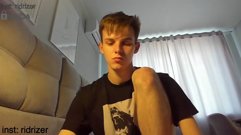 horny_jerk_roy_prick2001  12-05-2022 video cute