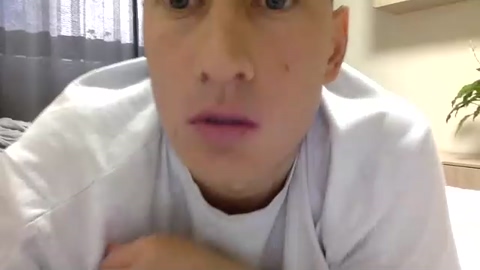 youcan__  12-05-2022 video striptease