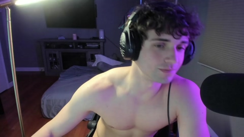 augustwestlake  16-05-2022 video lush