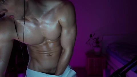 marcusdiamond  16-05-2022 video fingers