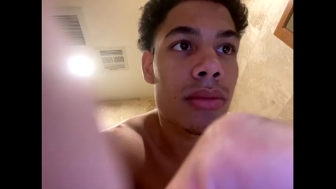 theboyuneed  17-05-2022 video strip