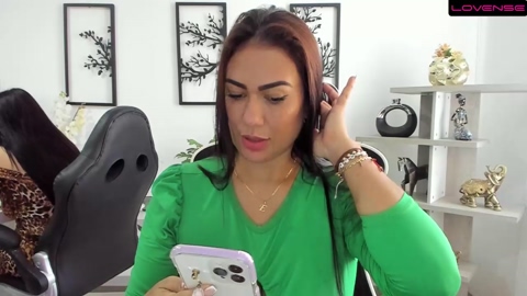 emillybrowm  17-05-2022 analtoy Couples