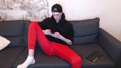 mikewate  17-05-2022 video kissing