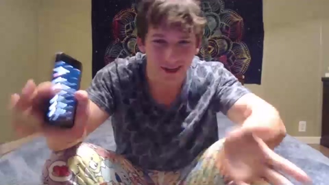 snoochiepoochies  18-05-2022 video striptease