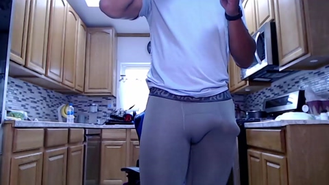 new_york_guy518  19-05-2022 video kissing