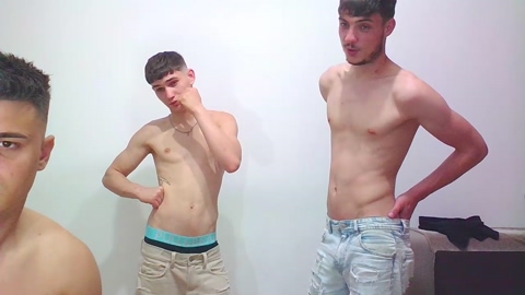 brityboyss1  21-05-2022 video fingers