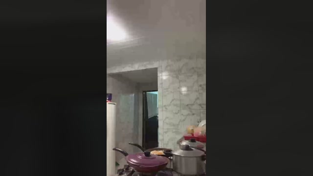 zyzzbrl  21-05-2022 Recorded Video kissing