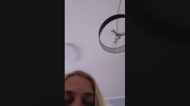 KimMitch 22-05-2022 skinny 
