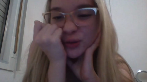 pinkklola2