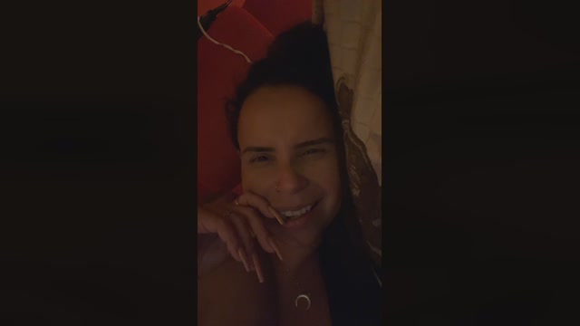 Gabi_noronha 24-05-2022 boobs 