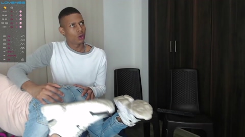 _goldenduo_  25-05-2022 video lick