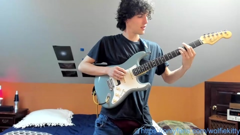 wolfiekitty  25-05-2022 video amateur