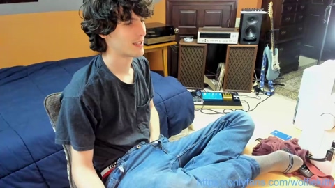 wolfiekitty  29-05-2022 video horny