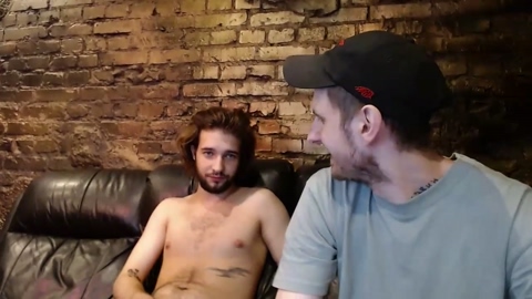 straighttattoedbasement  30-05-2022 video kissing