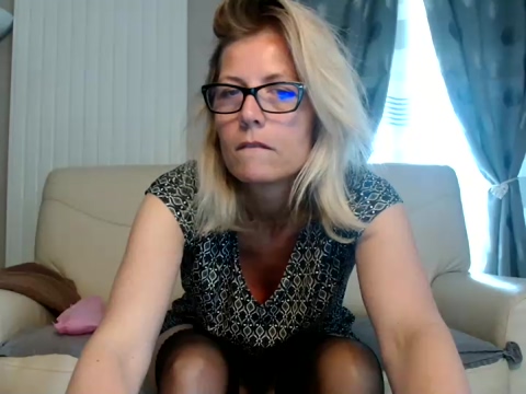 Emma62200 31-05-2022 wet 