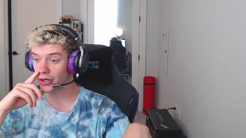 ironthud  03-06-2022 video kissing