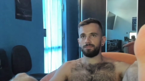 bgy29  04-06-2022 video kissing