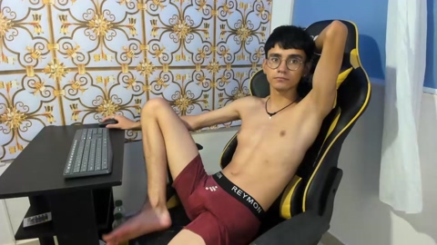 boy_innocent_  04-06-2022 video jerking