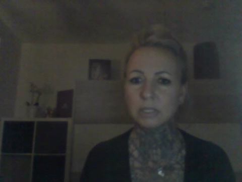 Beckylooo  04-06-2022 suck Females