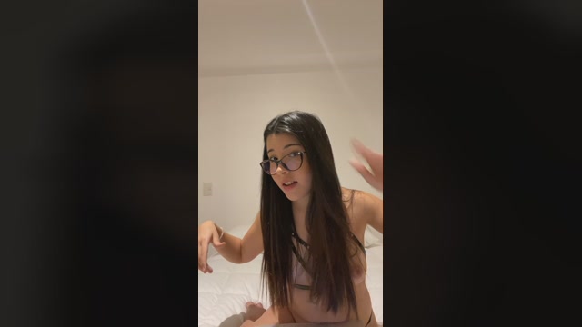 Tubebecitax  05-06-2022 fingering Females