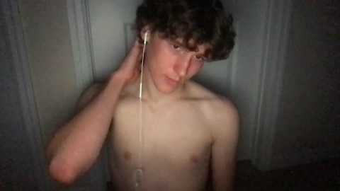 clay_parker  05-06-2022 video kissing