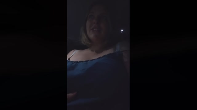 melaniehumm 04-06-2022 hot 